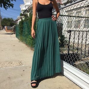 Hunter Green Urban Outfitters Pleated Maxi Skirt